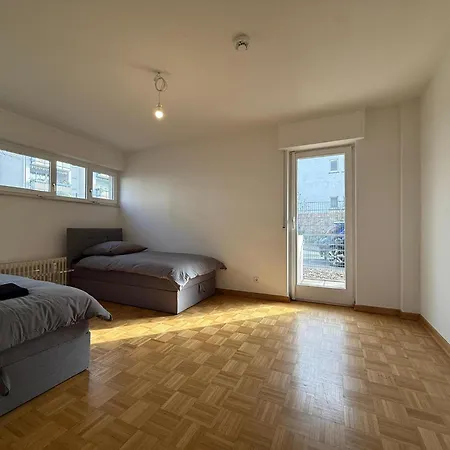 Frankfurt 4 B Grt Eg Apartmán
